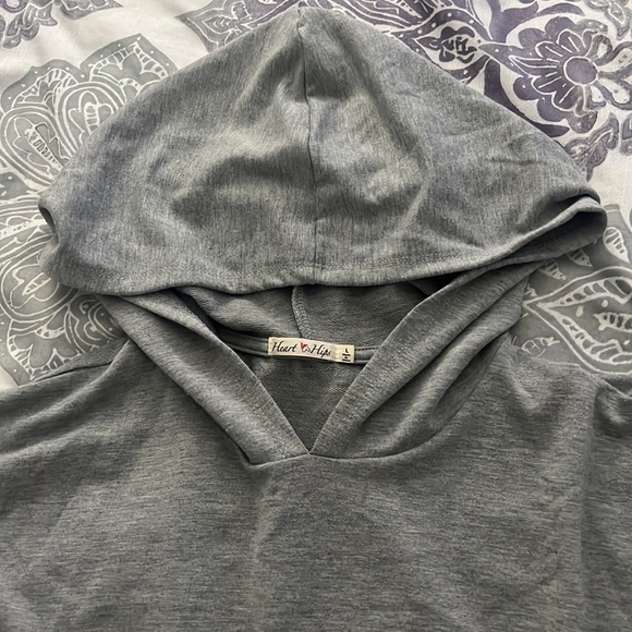 Cropped Hoodie - Picture 3 of 4